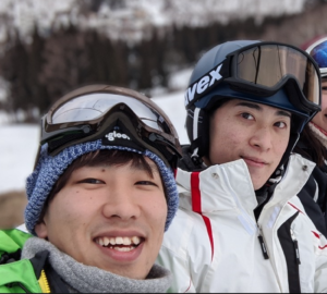 宮崎(左)と久保(右)